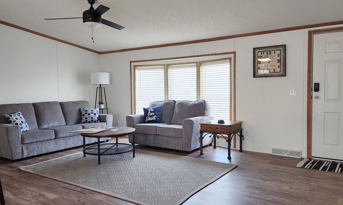 New Baltimore House | Anchor Bay Boathouse