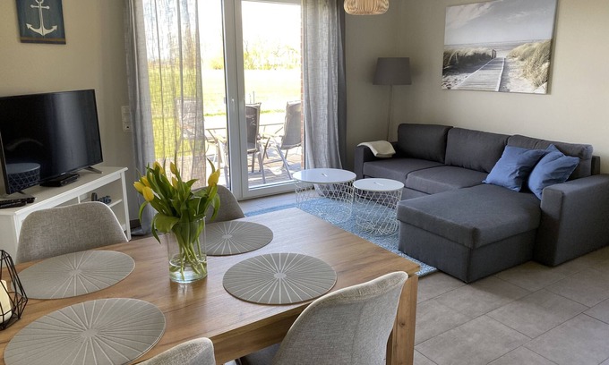 Vollerwiek Apartment | Anchorage" vacation apartment near SPO