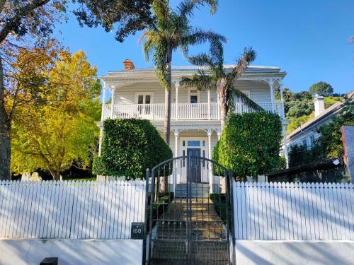 Devonport House | Andelin Guest House