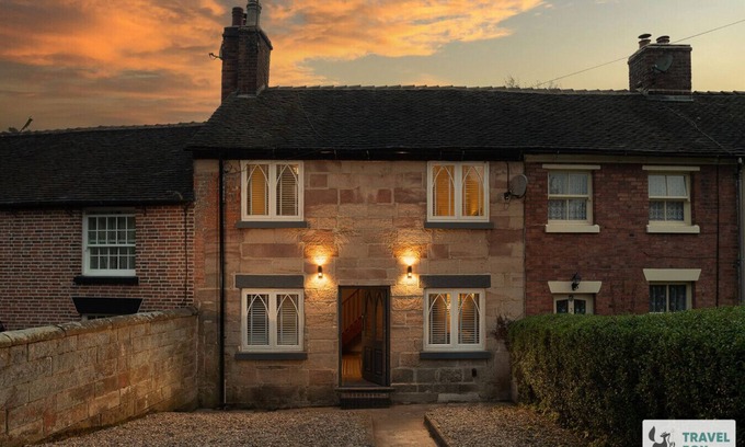 Alton Cottage | Angel Cottage 5 mins drive to Alton Towers