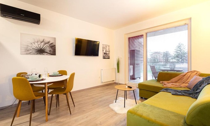 13th District Apartment | AngelLand 24 & Garage & Terrace