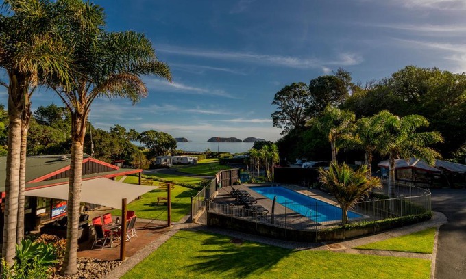 Amodeo Bay Resort | Anglers Lodge
