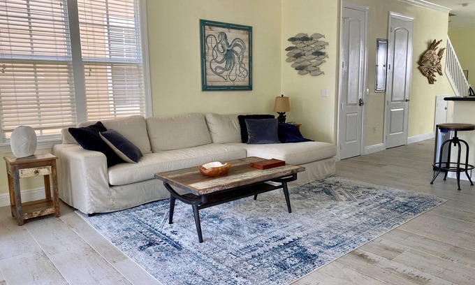 Islamorada House | Anglers Reef Islamorada home with ocean views, private marina, beach & pool