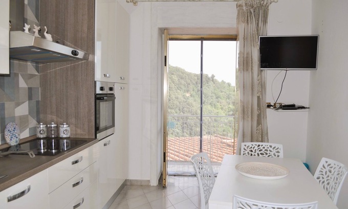 Altavilla Silentina Apartment | Anna's home 2 Bright apartment in the historic center