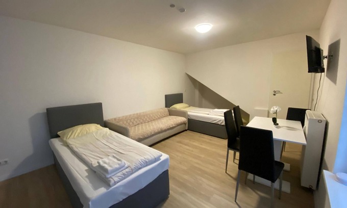 Neumuenster House | Anscharstraße 48 W1 - 1 bedroom