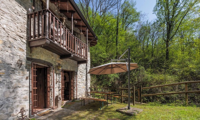Sorisole House | Antico Mulino Baderem del 1600 Immerso nei Boschi con Accesso Alla Cascata