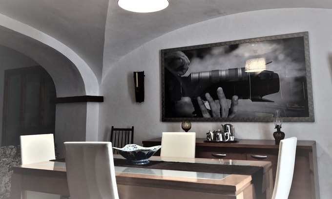 Borba House | Antiga Adega em Casa Senhorial, Centro da Cidade