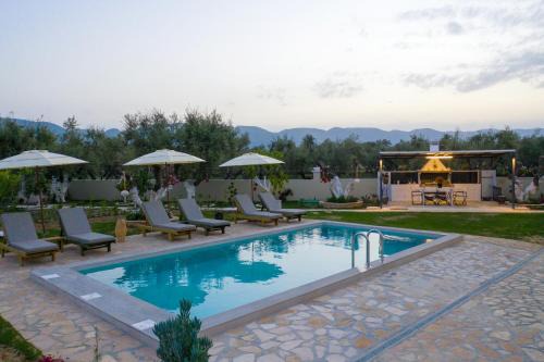 Kalpaki Apartment | Antigoni's Family House!