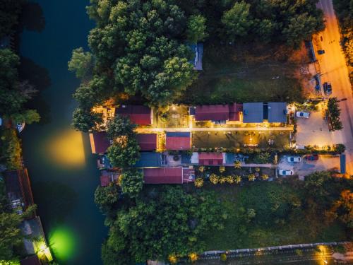 Sile Villa | antik river house