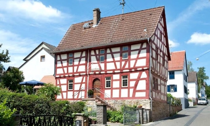 Wiesbaden House | Antique half-timbered gem - in the green belt of Wiesbaden