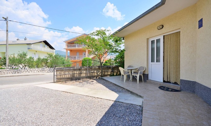 Novi Vinodolski Apartment | Apartments Branimir (64221-A1) - Novi Vinodolski (Crikvenica)