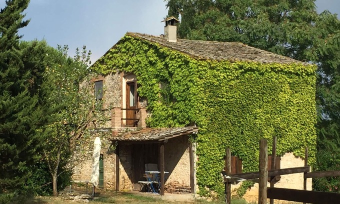 Amelia Apartment | Apartment in Farmhouse for Families with Pool