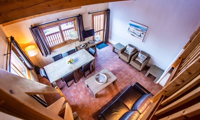 Saint-Francois-Longchamp House | Apartment for 6 people. In the center of Saint François Longchamp located on the slopes.