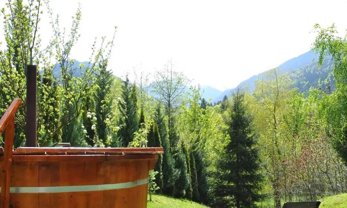 Lisa Apartment | Apartament 2 camere Roberta Breaza TransylvanianPetfriendly