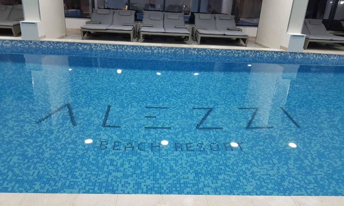 Mamaia-Sat Apartment | Apartament Alezzi Black&White 1