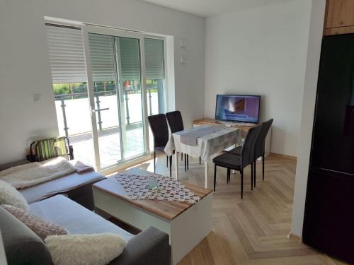 Milicz Apartment | Apartament przy przystani