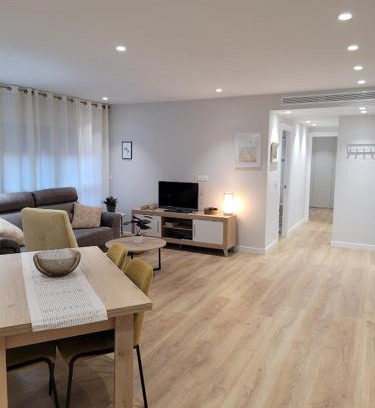 Romareda Apartment | Apartamento Azabache
