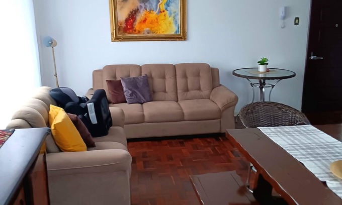 Alto da Rua Quinze Apartment | Apartamento grande Bem localizado em Curitiba