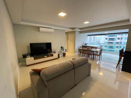 Castelo Branco Apartment | Apartamento Meia Praia