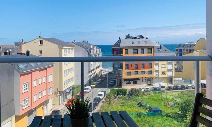 Burela Apartment | Apartamentos LAMAROSA -PLAYA URBANA