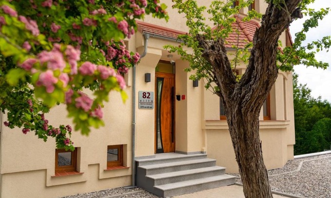 Gorzow Wielkopolski Bed & Breakfast | Apartamenty, Boutique Rooms Villa 82, MIEJSCE PRKINGOWE