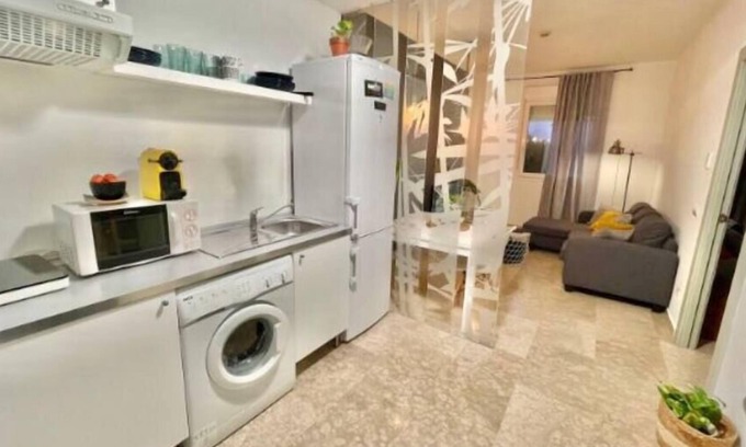 Bormujos Apartment | Aparthouse® Piscina, Parking, Wifi y Mucho Mas!