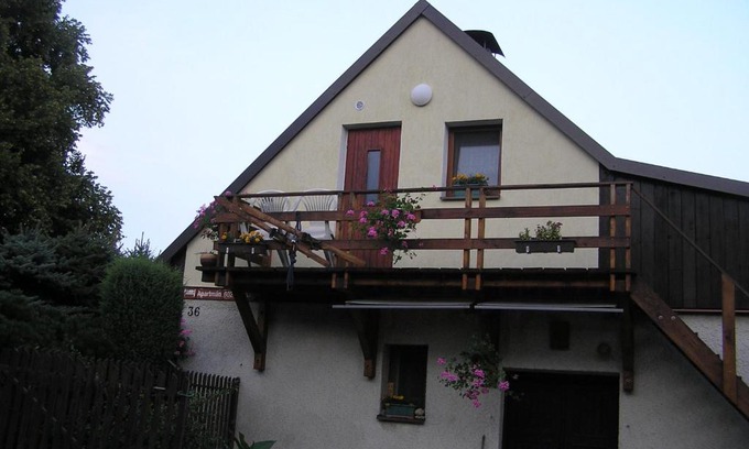 Cerveny Potok Apartment | Apartmán Můza