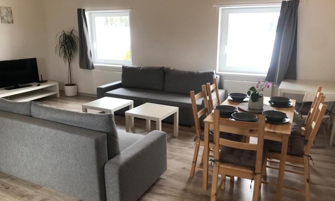 Karlovy Dvory Apartment | Apartmány PRO LIPNO