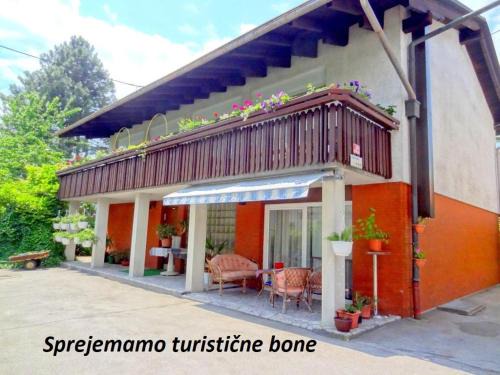 Lesce Apartment | Apartma AS