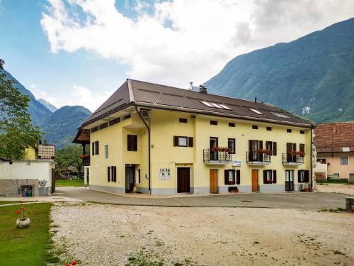 Cezsoca Apartment | Apartmaji Jakob 1