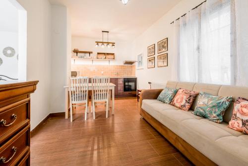 Zelizy Apartment | Apartman Lucie