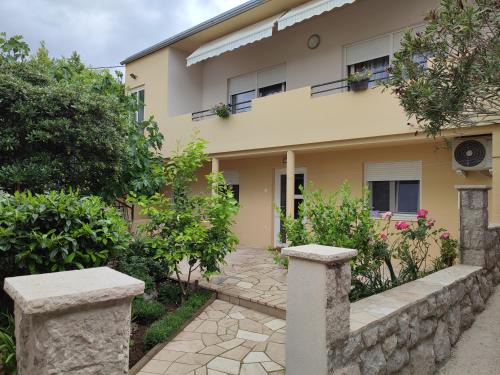 Jadranovo Apartment | Apartman Noemi