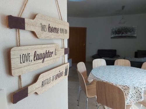 Razanac Apartment | Apartmani Ciprijan