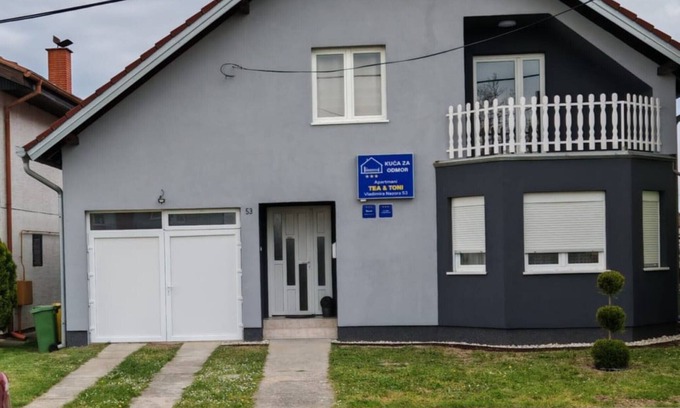 Slavonski Brod Apartment | Apartmani Tea i Toni - Apartment Toni