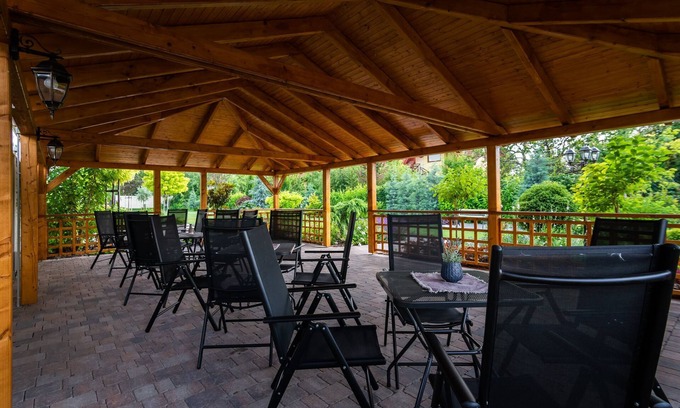 Dunajska Streda Hotel | Apartmanovy dom Villa Ephélia
