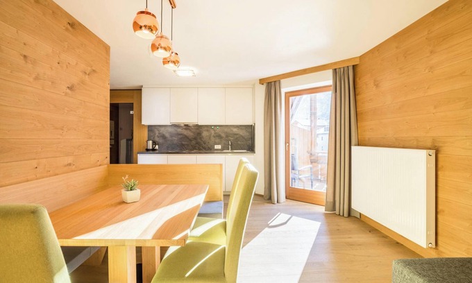 Mareo Apartment | Apartment "Rosalpina 3" in the Middle of the Ski Area with Mountain View, Wi-Fi & Balcony