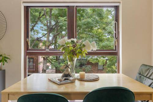 Surrey Docks Apartment | Apartment ∙ 1 bedroom ∙ 2 guests