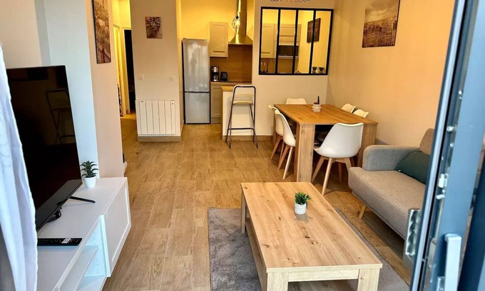 L'Economie Apartment | Apartment 15min from paris