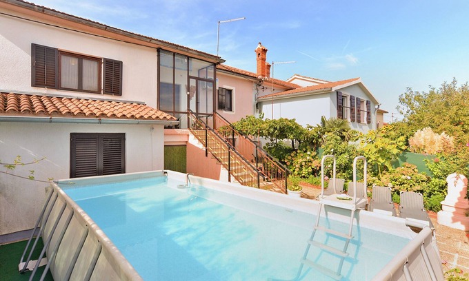 Peresiji Apartment | Apartment 1755/18834 (Istria - Svetvinčenat), 20000m from the beach