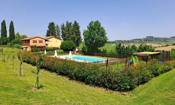 Certaldo House | Apartment 1st floor in farmhouse with Pool