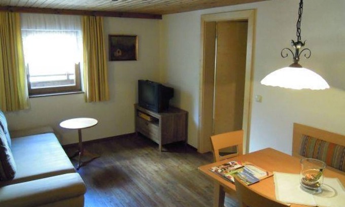 Werfenweng Bed & Breakfast | Apartment/2 bedrooms/shower, WC - Höchhäusl, holiday home