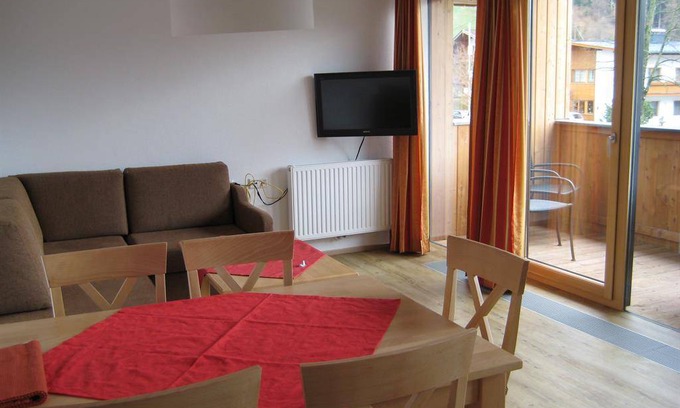 Stumm Apartment | Apartment ∙ 2 bedrooms ∙ 6 guests