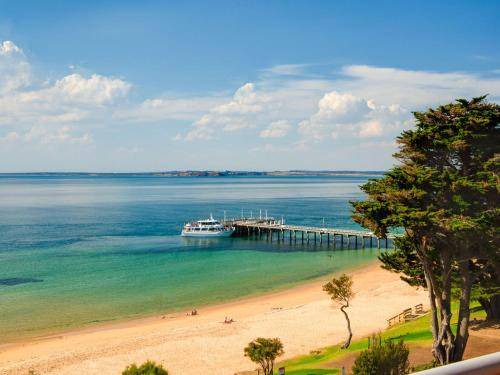 Cowes Apartment | Apartment ∙ 3 bedrooms ∙ 8 guests