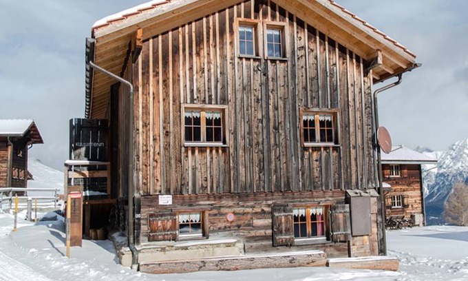 Obermutten Apartment | Apartment ∙ 3 bedrooms ∙ 6 guests