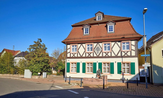 Altdorf Apartment | Apartment 3 - Large apartment for up to 12 people