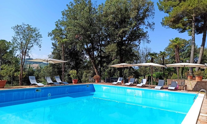 Treia Apartment | Apartment 4 people in farmhouse with swimming pool