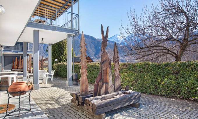 Saint-Pierre Apartment | Apartment 'A7' with Mountain View, Private Terrace and Wi-Fi