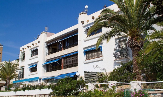 Cala Apartment | Apartment and garage directly on the beach