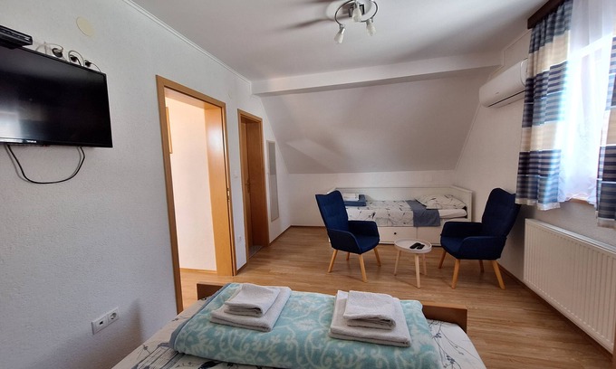 Poljanak Apartment | Apartment and Rooms Matej & Mateja (114431-A1) - Plitvicka Jezera