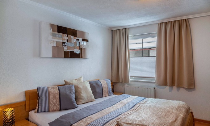Ried im Oberinntal Apartment | Apartment 'Apart Bergtraum Ried - Typ 2' with Mountain View, Shared Garden and Wi-Fi